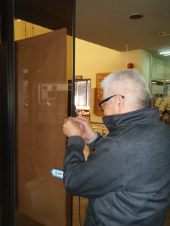 自動扉修理　①