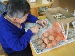 じゃがいも植えるぞ　③