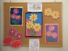 コスモス　玉貼り絵